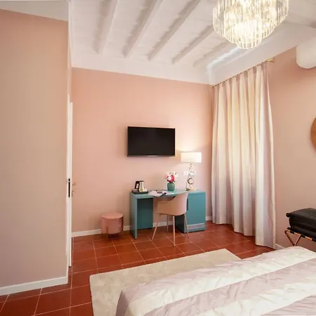 Πανσιόν Belsiana House 4*